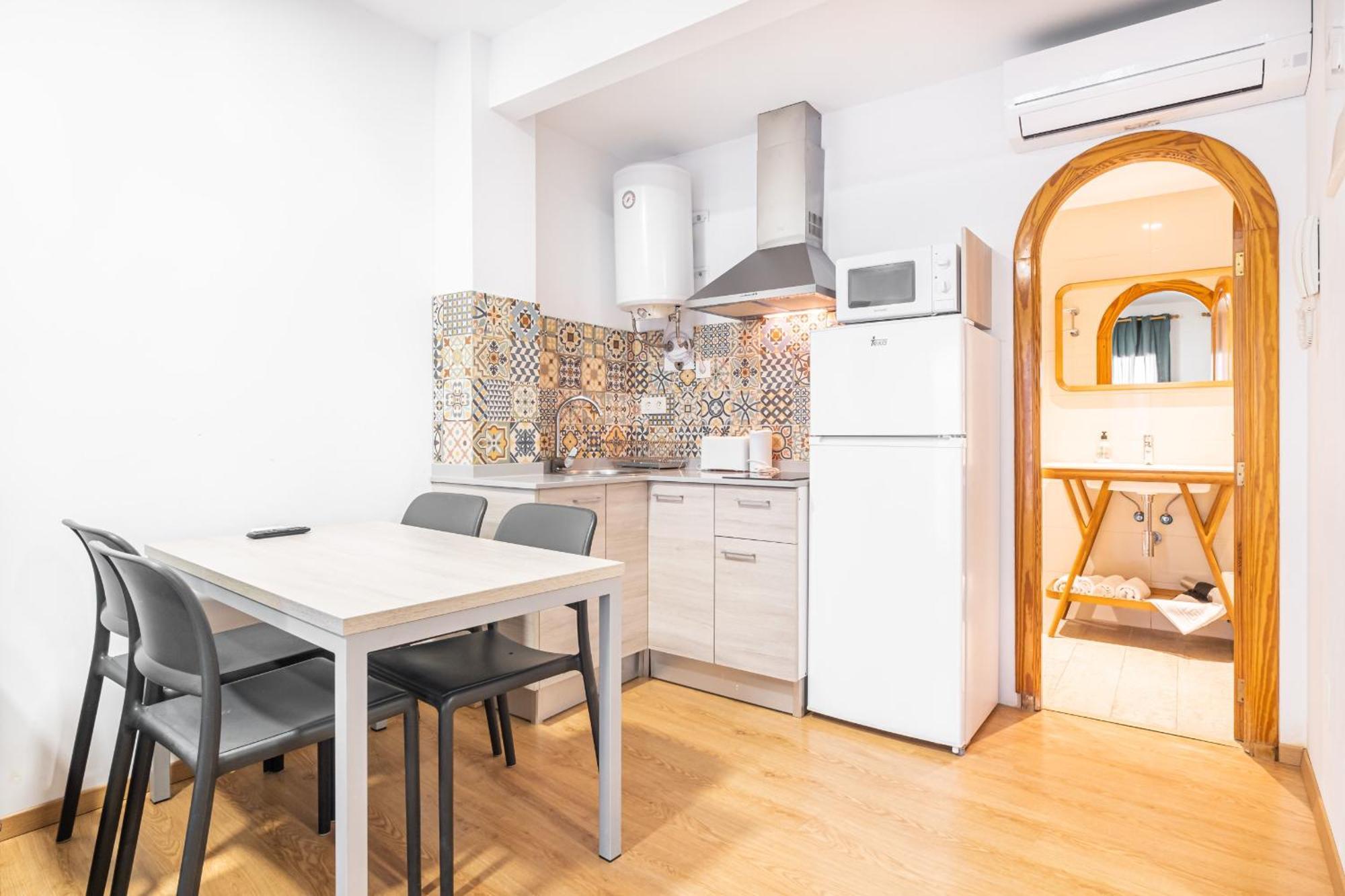 Apartamentos El Castell Benidorm Old-Town Экстерьер фото